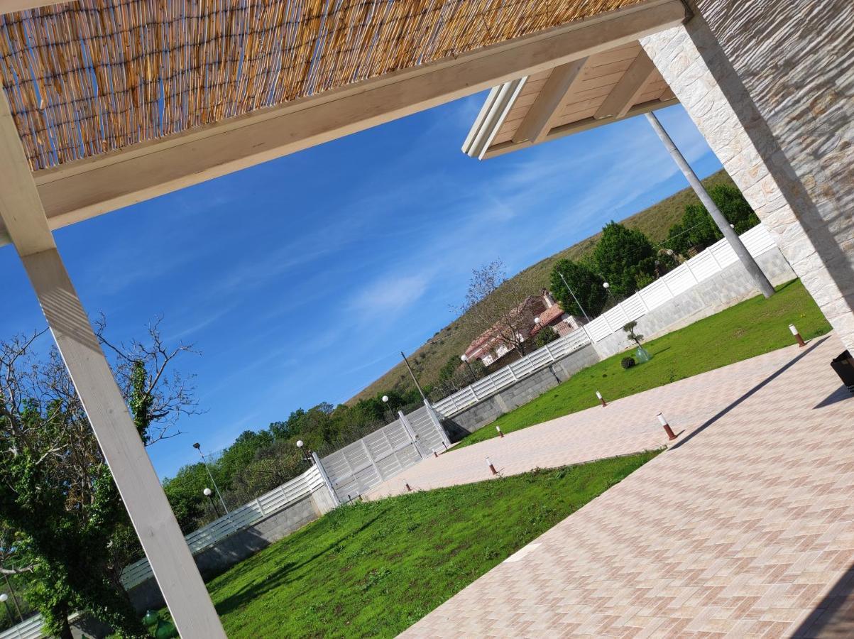 Janus Casa Nel Verde - Relax Pool & Spa Giano Vetusto Exteriör bild